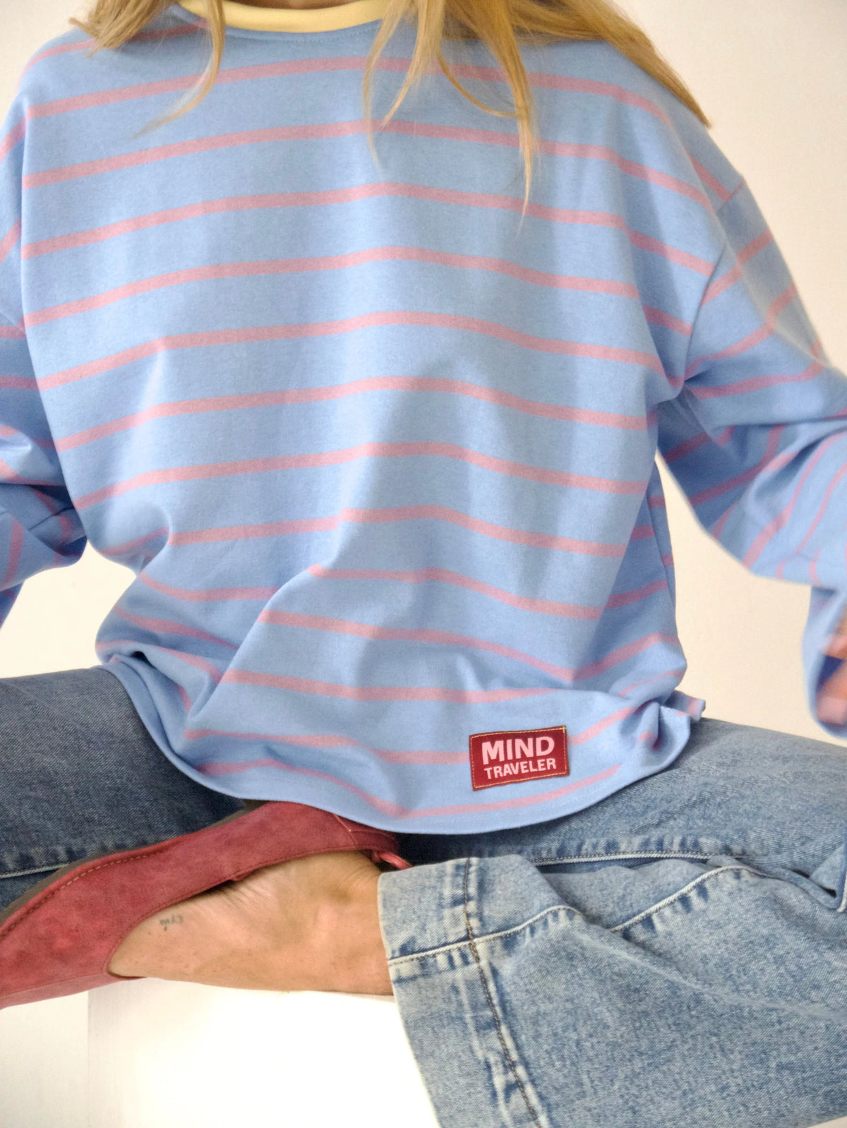 MindTraveler - Míriam Long Sleeve T-shirt / Lavender Light Blue
