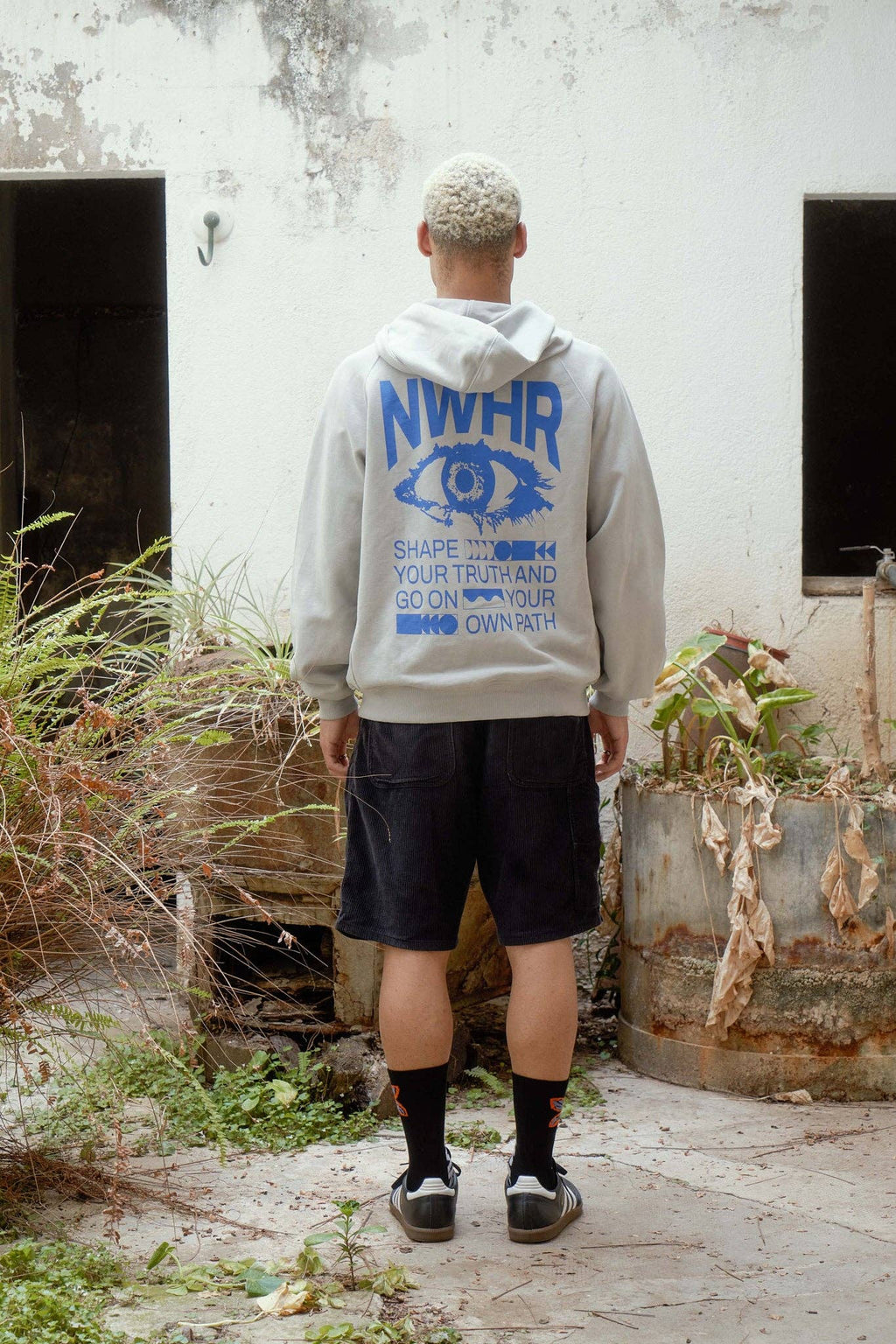 NWHR - Eye Zipper Sweatshirt