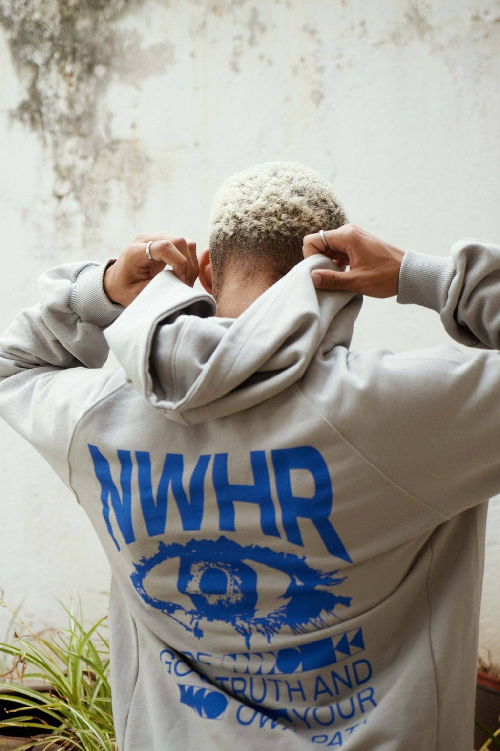 NWHR - Eye Zipper Sweatshirt