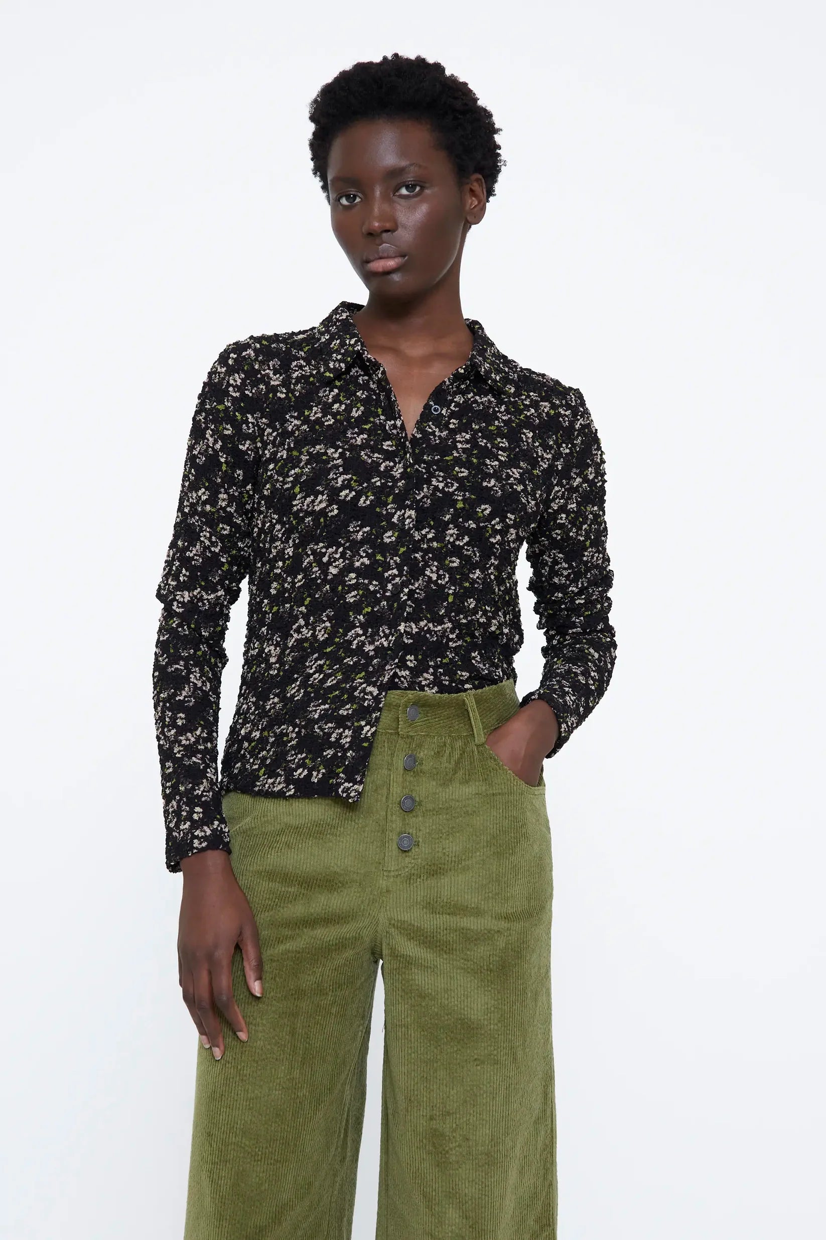 Wild Pony - Shirt / Flowers