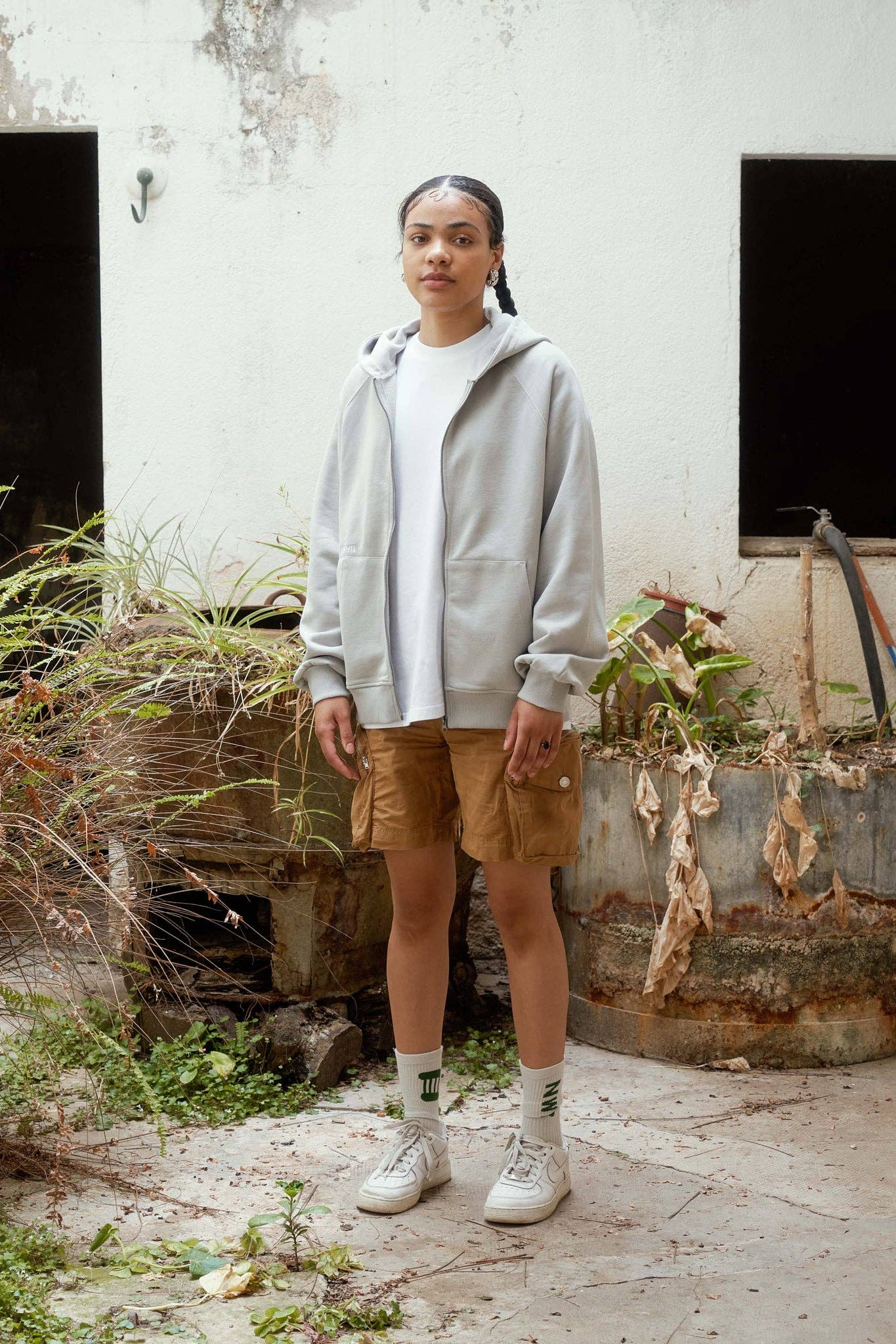NWHR - Eye Zipper Sweatshirt