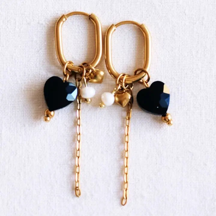 Oorringen - Black Heart and Pearl Beads