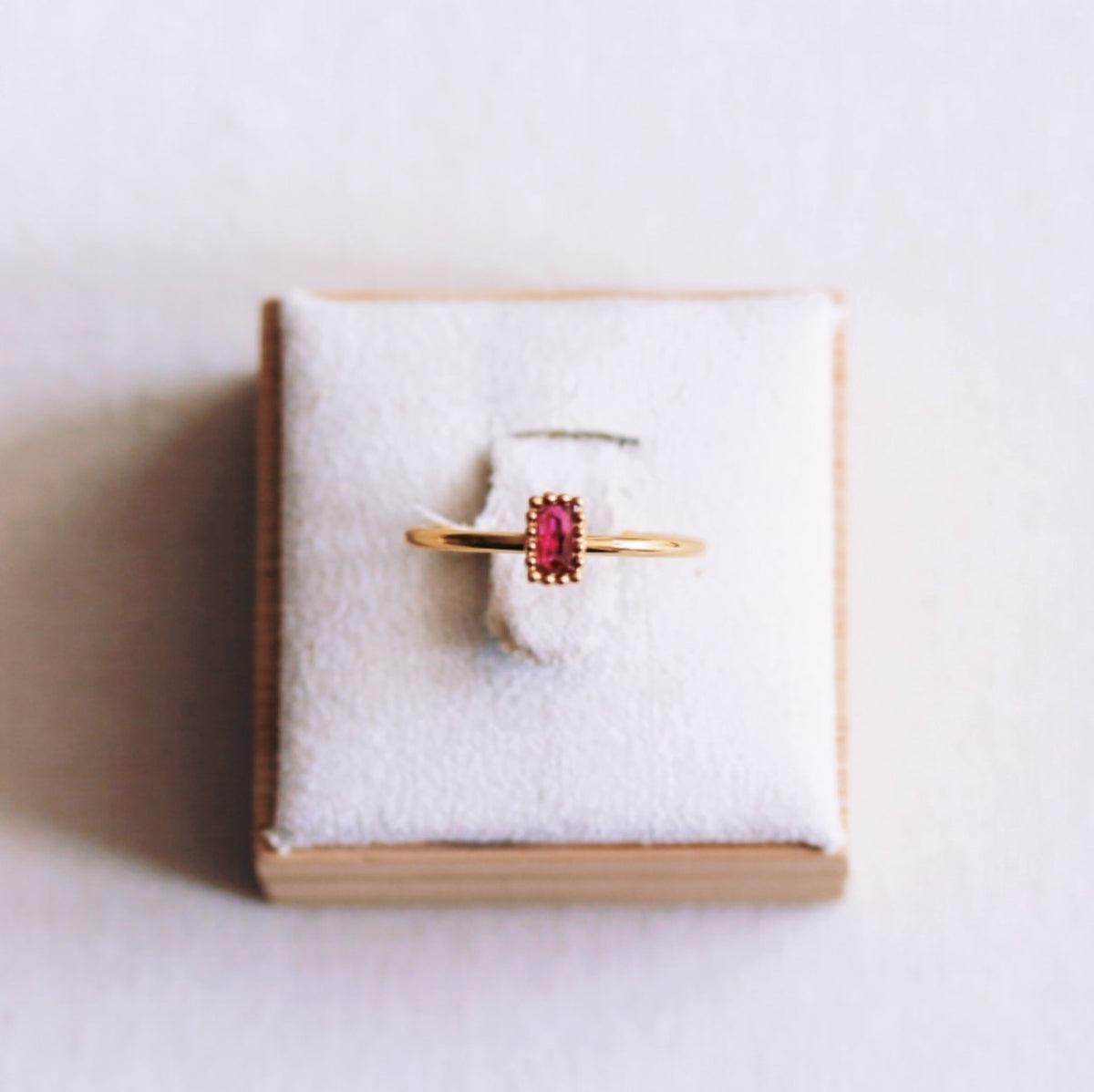 Ring - Fuchsia Kirstalsteen