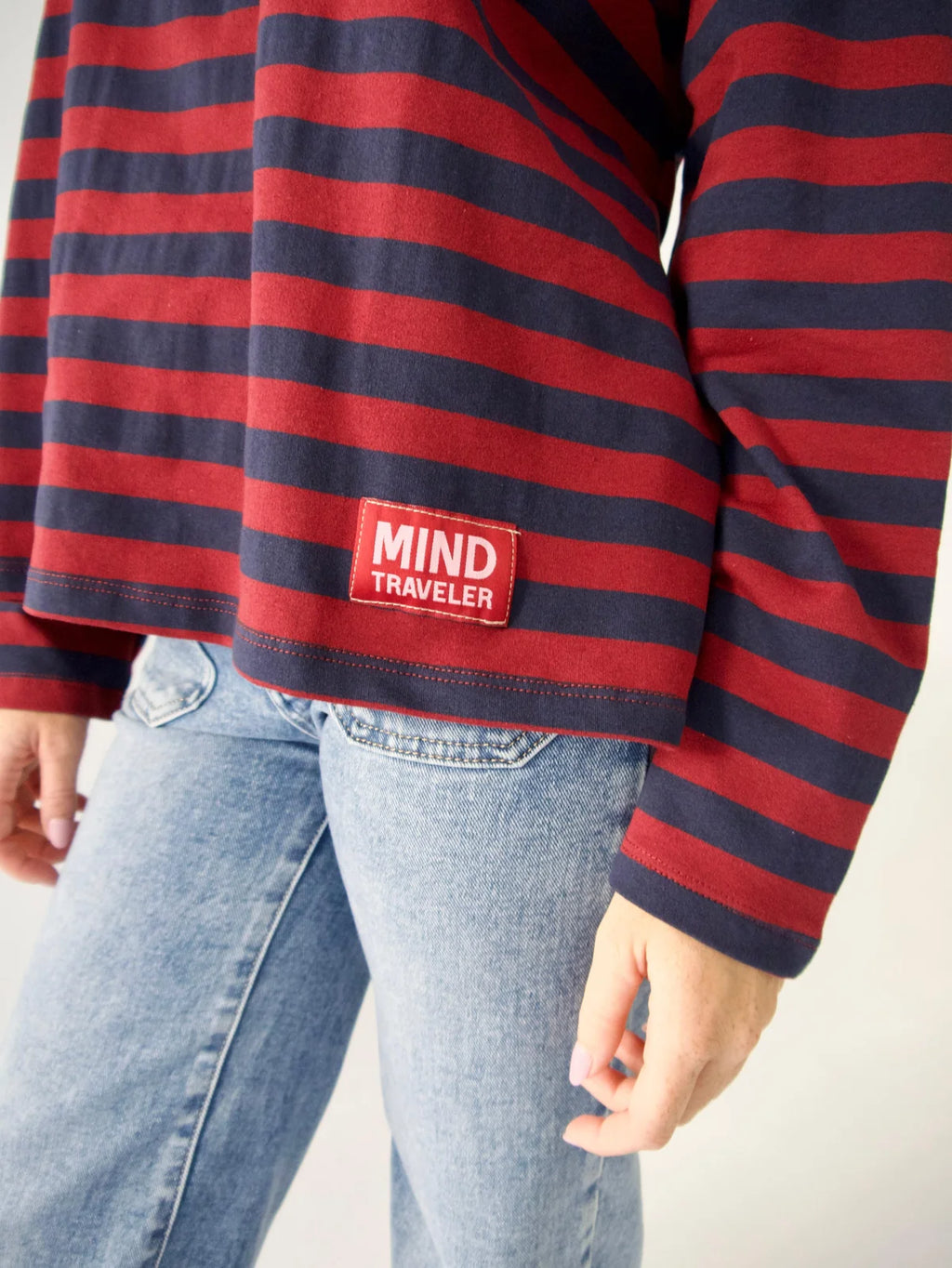 MindTraveler - Núria Long Sleeve T-shirt / Marino Burgundy
