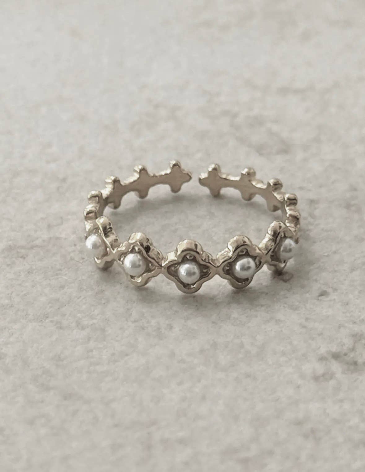 Ring - Bloemen met Parelsteentjes
