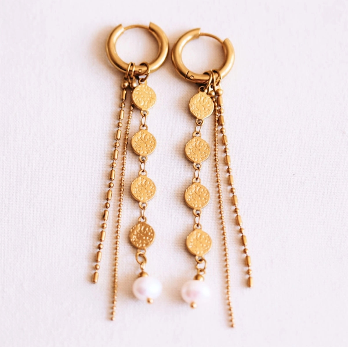 Oorringen - Gold Coins and Pearl Beads