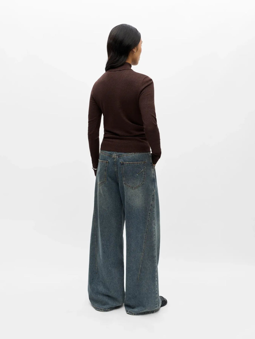 Object - Thess Rollneck / Seal Brown